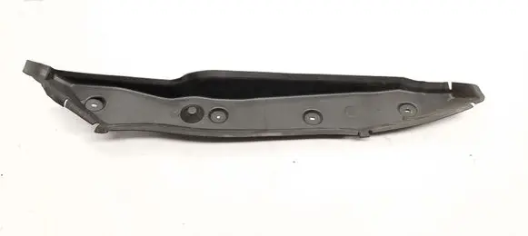 Mercedes-Benz B W246 W242 Fender end trim A2468890925