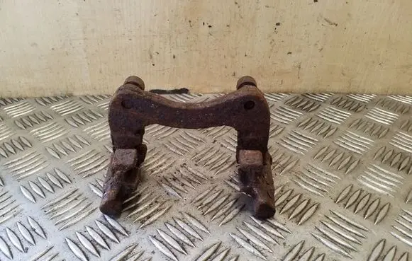 Audi 80 90 S2 B4 Brake caliper pad carrier rear 
