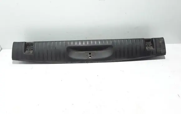 Chrysler Pacifica Trunk/boot sill cover protection 5RH96DX9AE