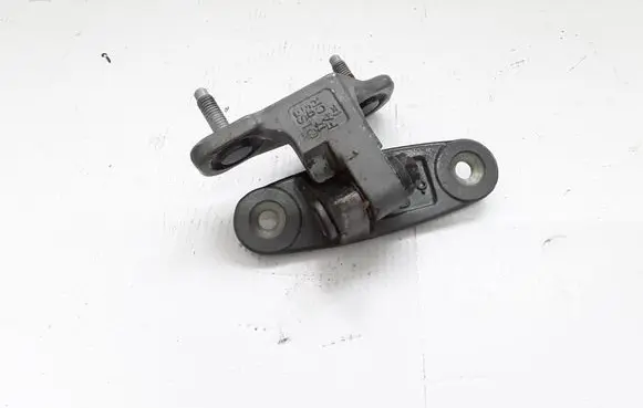Mercedes-Benz C W204 Front door upper hinge A047053