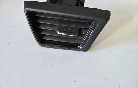 Nissan Leaf II (ZE1) Dashboard side air vent grill/cover trim 687605SK0B
