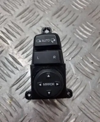 Hyundai Tucson TL Wing mirror switch TMR01 93573D3000 1905290000026
