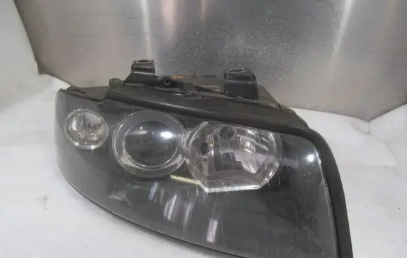 Audi A4 S4 B6 8E 8H Headlight/headlamp 8E0941004P 89309500