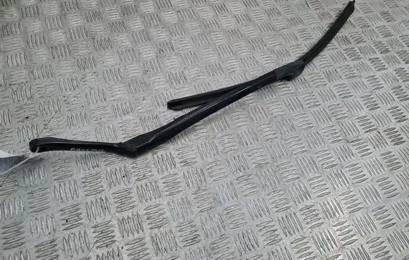 Volkswagen Phaeton Front wiper blade arm