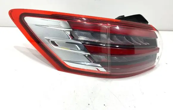 Rear/tail lights