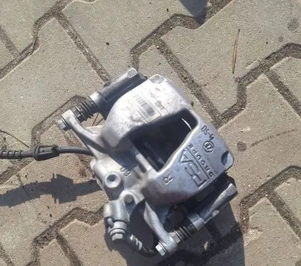 Citroen DS4 Front brake caliper