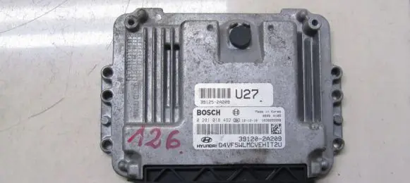 Hyundai i40 Engine control unit/module 0281018492