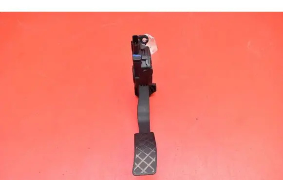 Audi A4 S4 B8 8K Accelerator throttle pedal 8K1723523