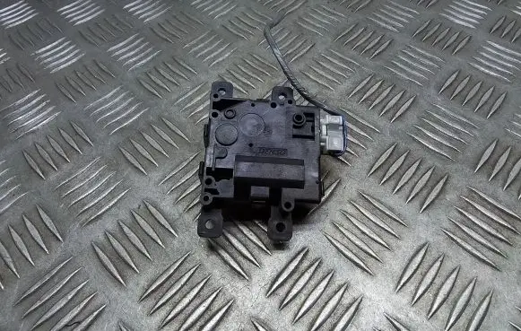 Lexus ES 250 - 300 - 330 Air flap motor/actuator 0638002031
