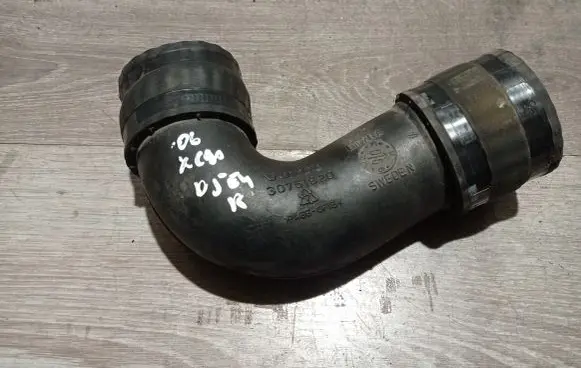 Volvo XC90 Intercooler hose/pipe 30751920
