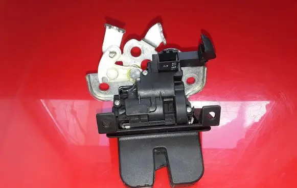 Skoda Superb B6 (3T) Tailgate/trunk/boot lock/catch/latch 3T5827520A