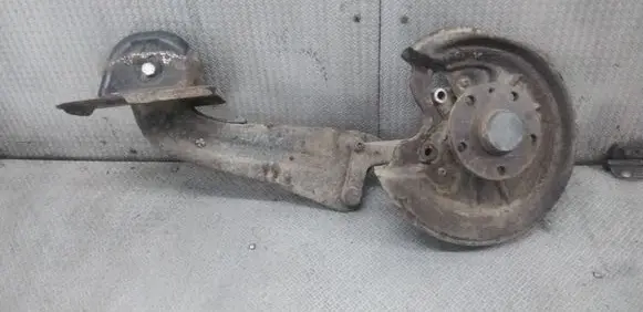 Volkswagen Jetta V Rear wheel hub spindle/knuckle 