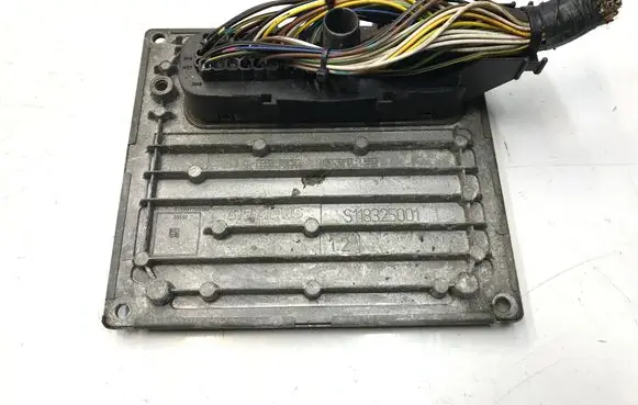 Ford Fiesta Engine control unit/module 4S6112A650EB K2109