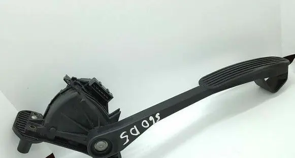 Volvo S80 Accelerator throttle pedal 30636004
