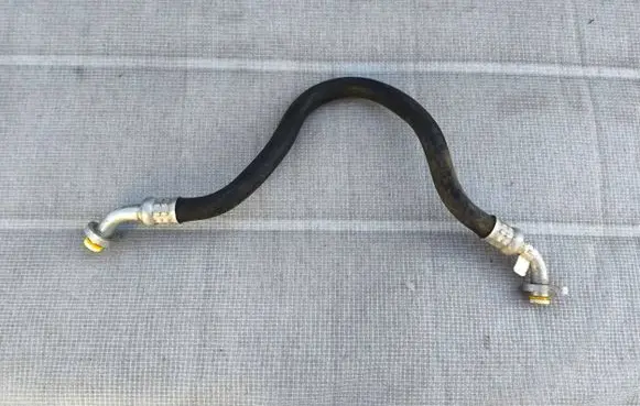 Volvo XC60 Air conditioning (A/C) pipe/hose 31497390
