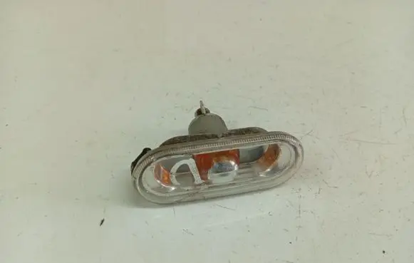 Seat Toledo III (5P) Front fender indicator light 6L0949117A