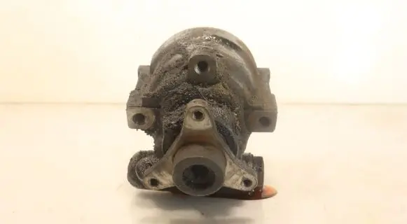 Renault Laguna I Power steering pump 26077681