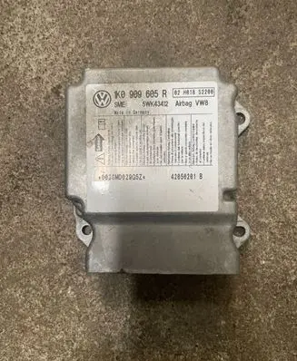 Volkswagen Jetta V Airbag control unit/module 02H018S2200 42050201B 1K0909605R