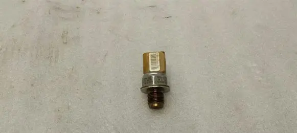Fuel pressure sensor