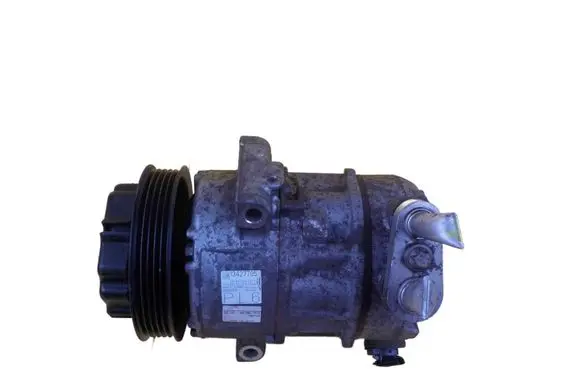 Opel Corsa E Air conditioning (A/C) compressor (pump) 13427705 B10XFT