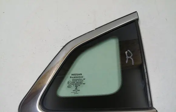 Nissan Qashqai Rear side window 833124EA0A