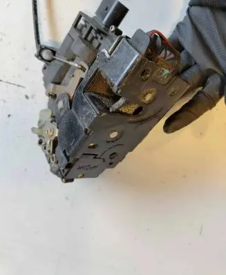 Skoda Octavia Mk1 (1U) Front door lock