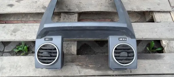 Land Rover Discovery 3 - LR3 Dashboard side air vent grill/cover trim JBD500140