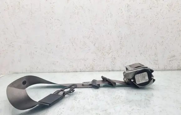 Audi A6 S6 C6 4F Front seatbelt 4F0857705
