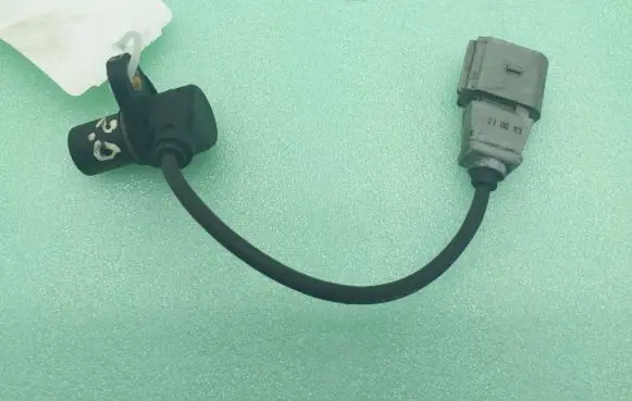 Audi TT TTS Mk2 Crankshaft position sensor 06A906433G