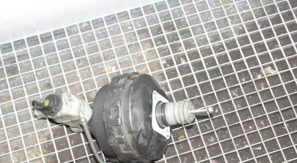 Volkswagen Scirocco Brake booster 1K2614105BB