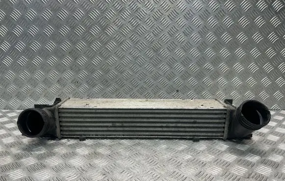 BMW 3 E90 E91 Intercooler radiator 7800680