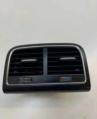 Rear air vent grill