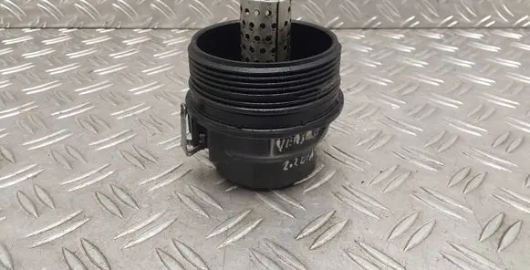 Toyota Verso Oil filter cover 