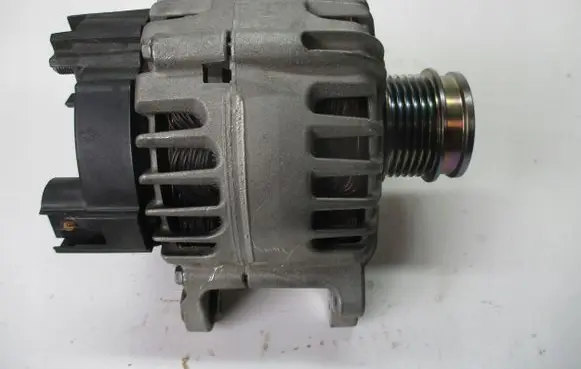 Seat Arona Generator/alternator 04E903015G