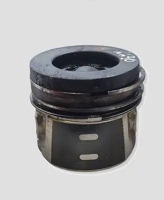 Volvo V40 Piston D4162T