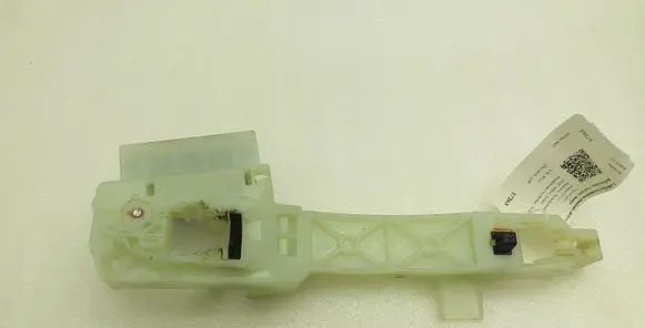 Rear door exterior handle/bracket