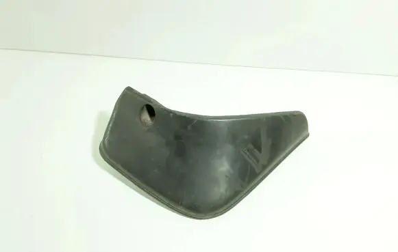 Toyota Corolla E120 E130 Rear mudguard RH76625 76625