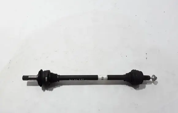 Rear driveshaft