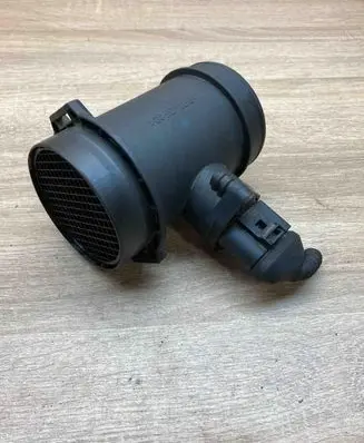 Audi A4 S4 B5 8D Mass air flow meter 0281002429 059906461E