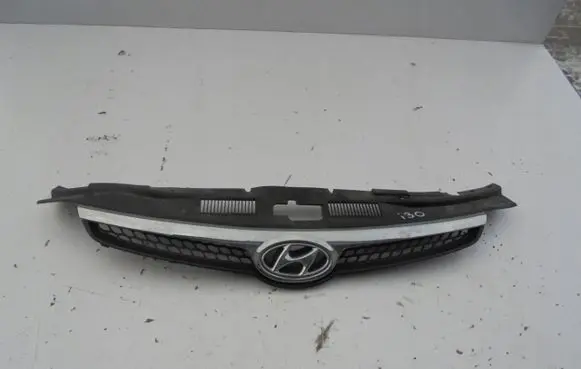 Hyundai i30 Front bumper upper radiator grill GRILLATRAPA