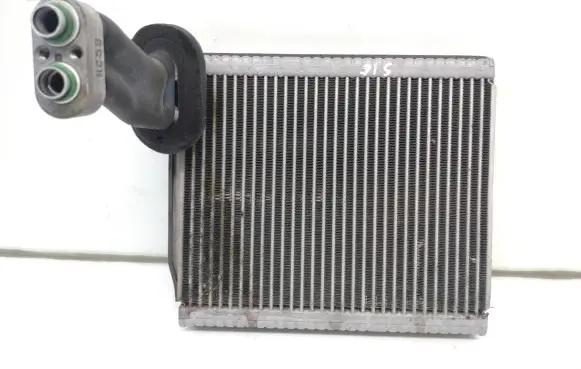Air conditioning (A/C) radiator (interior)