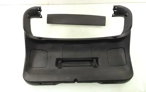 Opel Grandland X Tailgate trim YP00036177 YP00036377