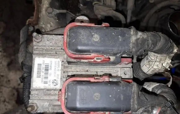 Fiat Punto (188) Engine control unit/module 5tpyw9f6g 51784957
