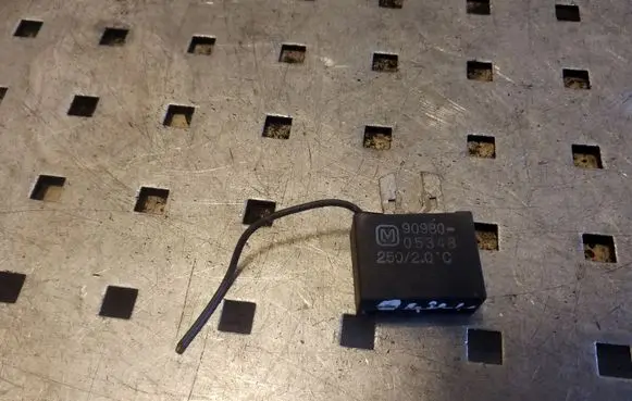 Toyota RAV 4 (XA20) Other relay 9098005348