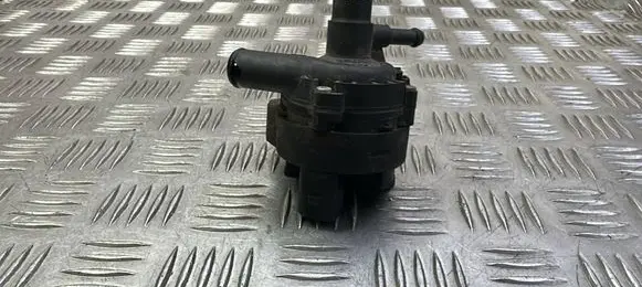 Mercedes-Benz E W212 Electric auxiliary coolant/water pump 0277587