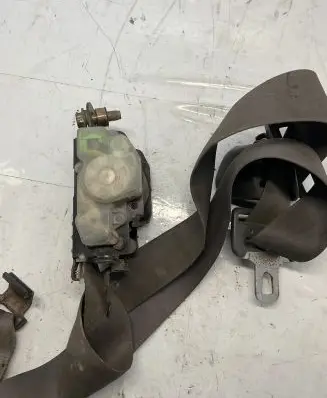 Nissan Patrol Y60 Front seatbelt