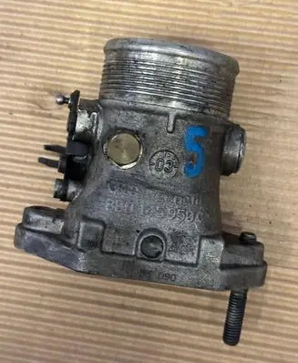 Audi A4 S4 B7 8E 8H Throttle valve 8E0145950C
