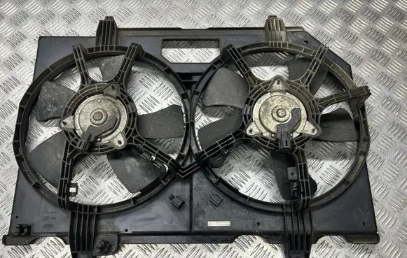 Nissan X-Trail T30 Radiator cooling fan shroud PPT30