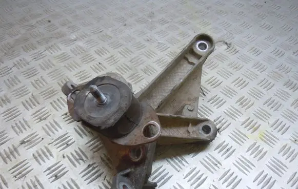 Mercedes-Benz Citan W415 Engine mount bracket 8200277212