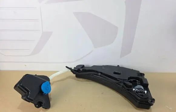 BMW 2 Active Tourer U06 Windshield washer fluid reservoir/tank ZBIORNICZEK